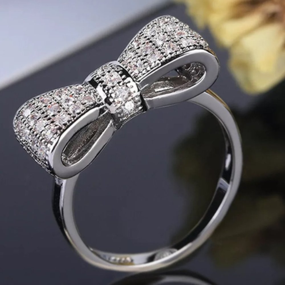 Women Fashion Bow 925 Silver White Sapphire Ring
